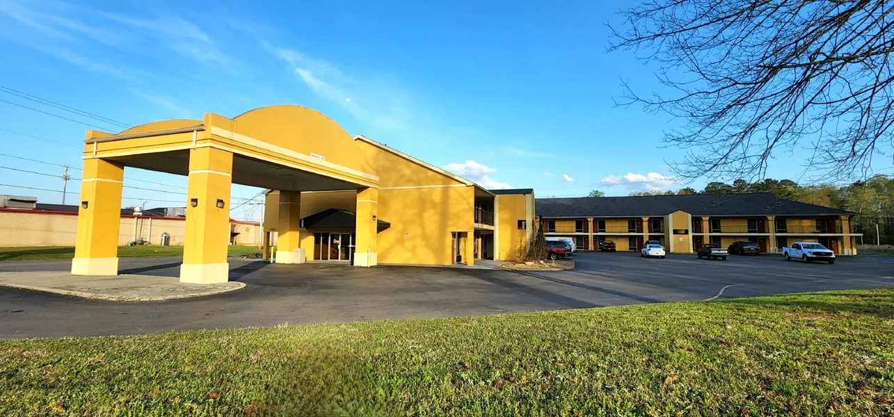 Days Inn by Wyndham Scottsboro AL hotel detail image 6