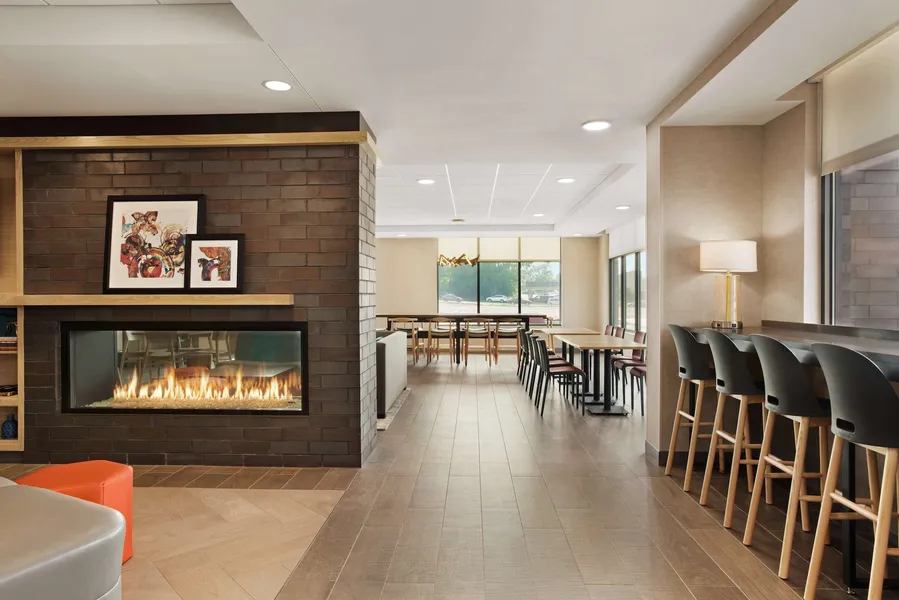 Home2 Suites by Hilton Madison Central Alliant Energy Center hotel detail image 2