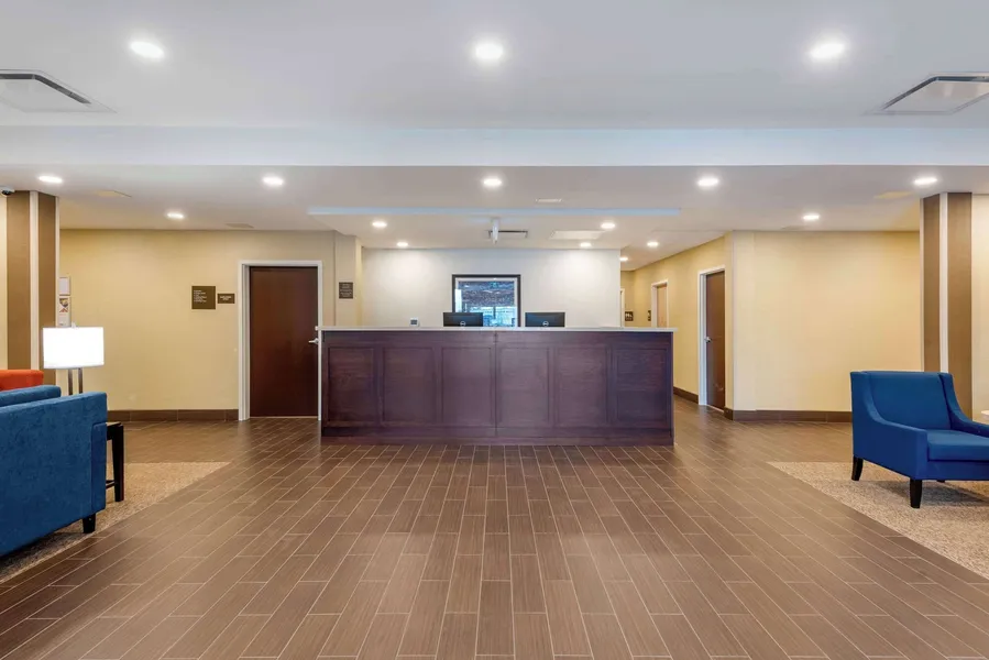 Comfort Inn & Suites hotel detail image 2