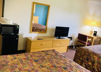 Herington Inn & Suites hotel thumbnail 4