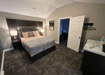Newfound Inn & Suites hotel thumbnail 8