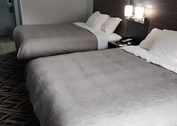Quality Inn hotel thumbnail 6