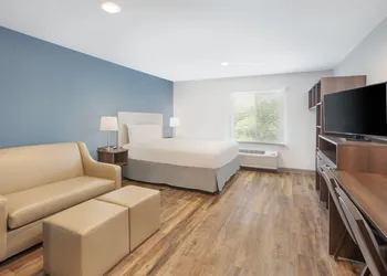 WoodSpring Suites Lackland near Sea World hotel thumbnail 8