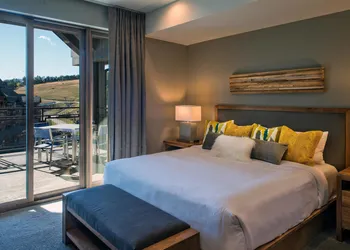 The Grand Colorado on Peak 8 hotel thumbnail 2