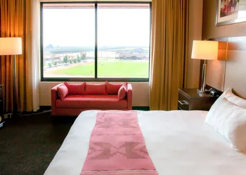 Legends Casino Hotel hotel thumbnail 6