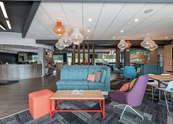 Tru by Hilton Orangeburg hotel thumbnail 7