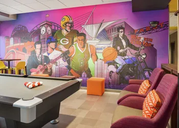 Tru By Hilton Milwaukee Brookfield hotel thumbnail 6
