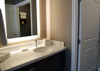 Staybridge Suites Red Deer North by IHG hotel thumbnail 5