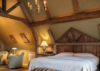 Twin Pine Manor Bed & Breakfast hotel thumbnail 6