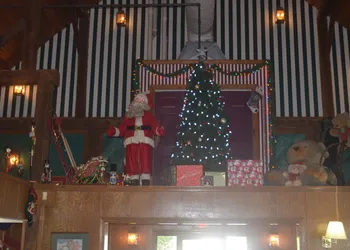 Santas Lodge and Resort hotel thumbnail 2