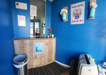 Plaza Motel hotel thumbnail 3