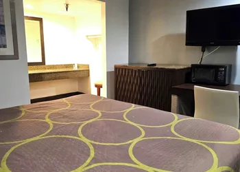 Century Motel hotel thumbnail 7