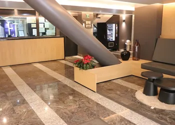 Hotel Embassy hotel thumbnail 8