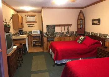 Mountain Aire Cottages, Inn & Glamping hotel thumbnail 8