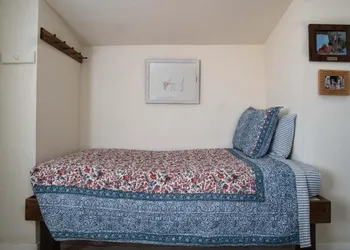 Mt Williamson Motel and Basecamp hotel thumbnail 3