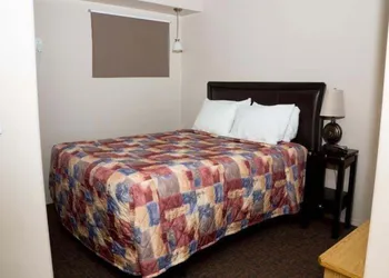 Thunderhill Motel hotel thumbnail 2