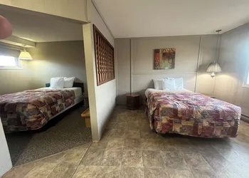 Thunderhill Motel hotel thumbnail 4