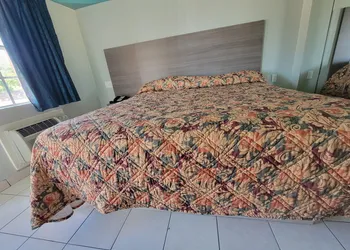 Maxim III Motel hotel thumbnail 5