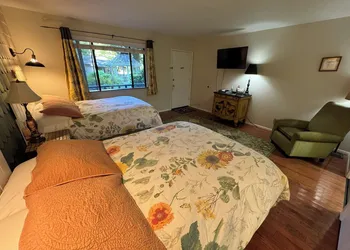 Trinidad Inn hotel thumbnail 8