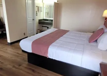 Espana Motel hotel thumbnail 3