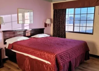Espana Motel hotel thumbnail 5