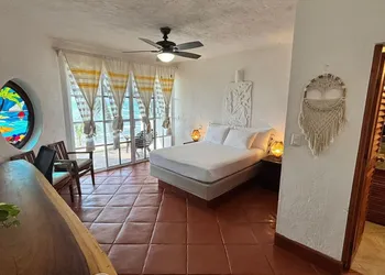 Casa Cenote Hotel hotel thumbnail 2
