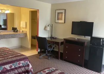 Village Inn hotel thumbnail 8