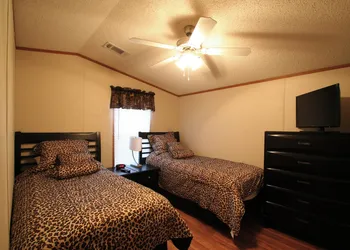 Eagle Ford Village Suites Dilley hotel thumbnail 4