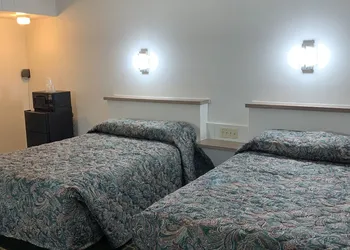 Boone Trail Inn hotel thumbnail 3