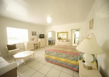 Richard's Motel Extended Stay hotel thumbnail 7