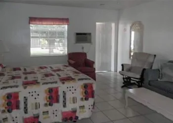 Richard's Motel Extended Stay hotel thumbnail 8