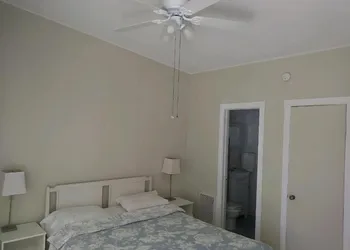 Tropical Sky Ranch Motel hotel thumbnail 5