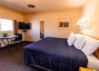 Woodland Motel hotel thumbnail 8