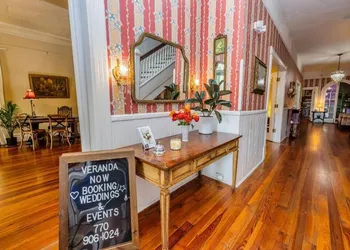 The Veranda Historic Inn hotel thumbnail 3