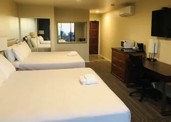 Moonlight Beach Motel hotel thumbnail 6