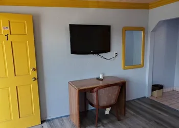 Rose Motel hotel thumbnail 2