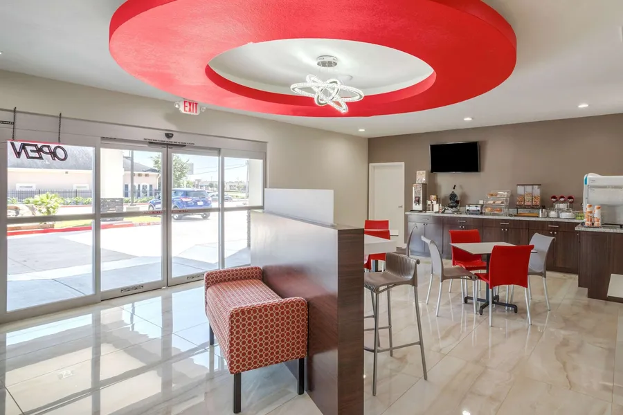 Econo Lodge Houston Northwest - Cypress hotel detail image 2