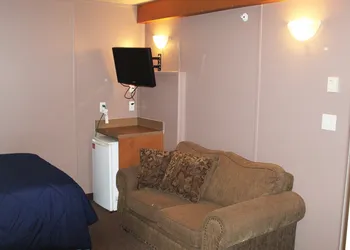 Target Hospitality-Midland Lodge hotel thumbnail 5