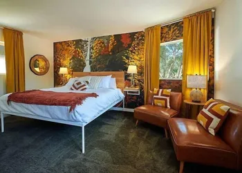 The Kenton Hotel hotel thumbnail 5