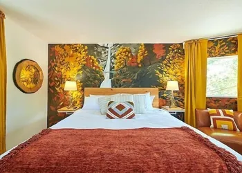 The Kenton Hotel hotel thumbnail 4