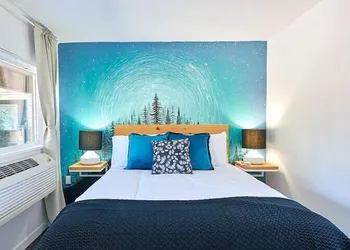 The Kenton Hotel hotel thumbnail 8