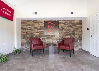 Red Roof Inn Baytown hotel thumbnail 4
