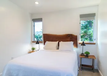 anchor inn pacifica hotel thumbnail 5