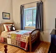 Bearfoot Chalet 3 Bedroom Home by NW Comfy Cabins hotel detail image 5