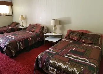 Duffer Motel hotel thumbnail 5
