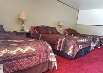 Duffer Motel hotel thumbnail 6