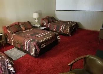 Duffer Motel hotel thumbnail 7