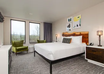 The Independence hotel thumbnail 4