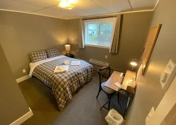 Stewart Mountain Lodge hotel thumbnail 4