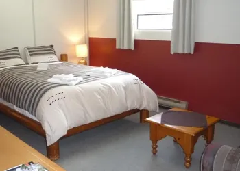 Stewart Mountain Lodge hotel thumbnail 5